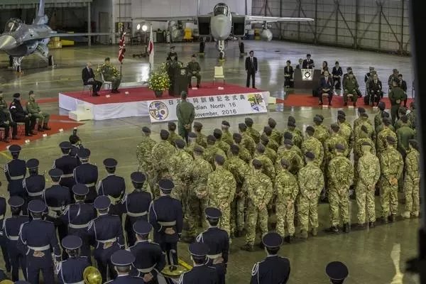 日本找了个新靠山！态度嚣张堪比美国，将成为中国又一心腹大患