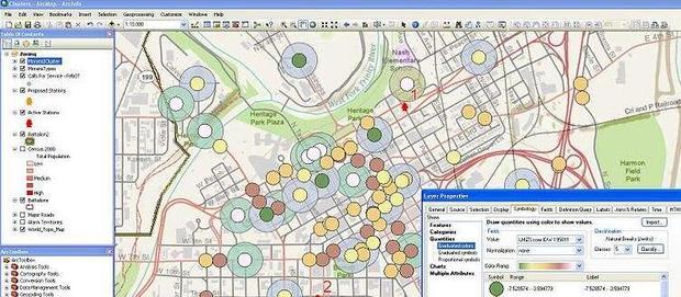 怎么使用arcgis为制作的地图添加经纬度