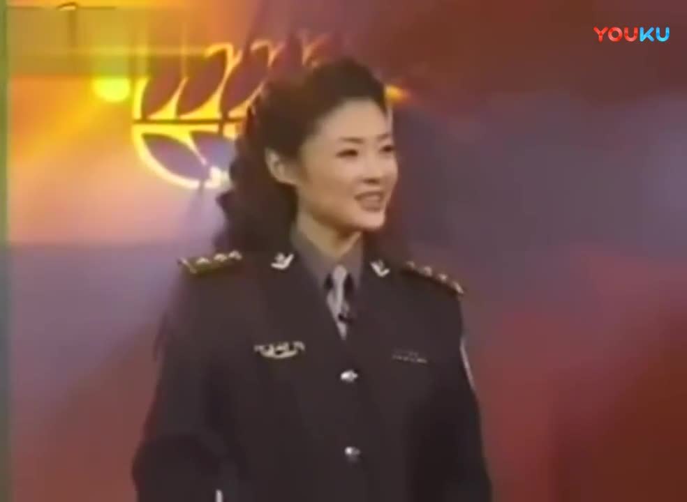  b>冯巩相声小品合辑 /b> 《我要演警察》_冯巩 周涛[高清]