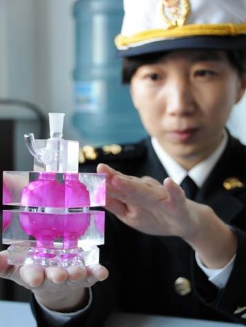 吸毒工具冰壶图片 溜冰毒专用冰壶图片 冰壶制作 ...