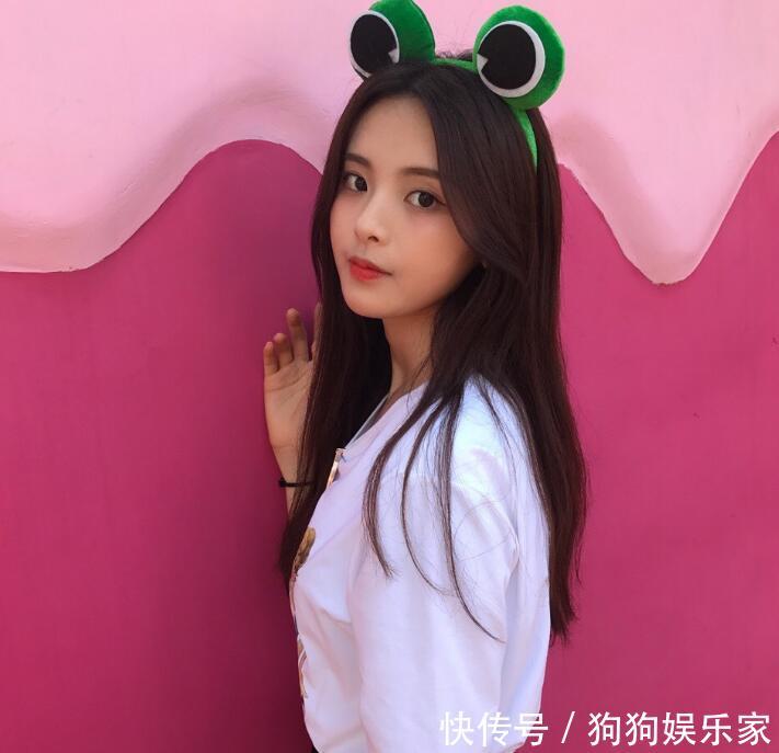 火箭少女杨超越发博涉及鹿晗后秒删除,自言像