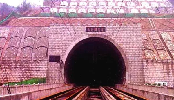 中国隧道总里程世界第一(中国隧道安全标准与管理)