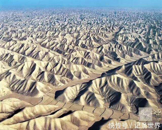 从空中看陕北黄土高原，比你想象得震撼多了！