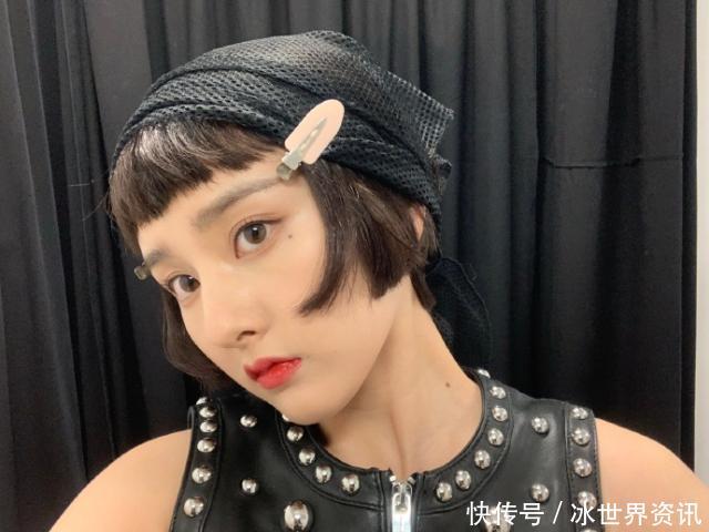 宋祖儿又换新发型,剪齐耳发卡配短发长发,可爱粉色侧分中女生图片