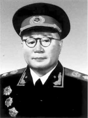 毛主席立完一规矩,吓得刘伯承心颤,看完后却又很温暖