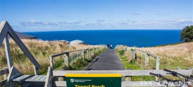 全球最神秘的隧道通往新西兰最美海滩,只会在