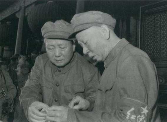 刘少奇儿子袒露心声:申请看父亲,毛主席仅仅批了10个字,泪没流