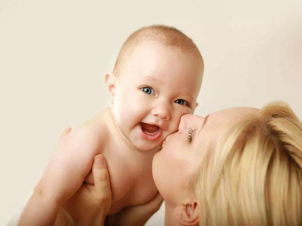 宝宝感冒药越贵越好?害怕孩子烧傻了,亲妈也