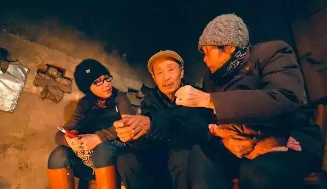 农村俗语\"家有二老,如有二宝\" 过年了好好陪陪父母