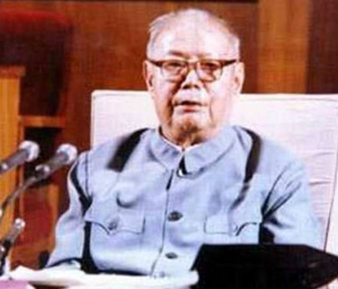 此人是开国元帅,77岁率领部队击溃越南,并成功收复西沙群岛!