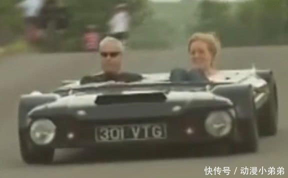 最矮 的敞篷车,过收费站不要钱,但难过减速带_