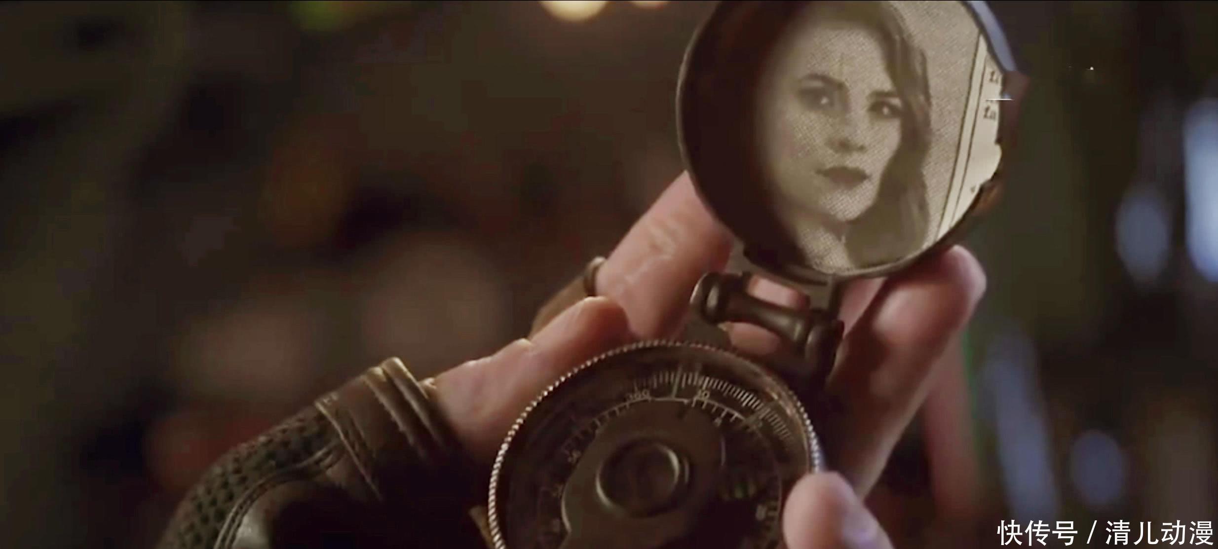 复联四大结局:钢铁侠美队落泪相拥,终局之战不