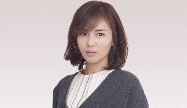 国民媳妇人设崩塌,韩红晒出证据,网友:看清刘