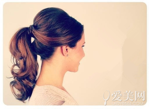 玩转时尚风美眉<em>花样扎发</em>闪亮登场_360问答