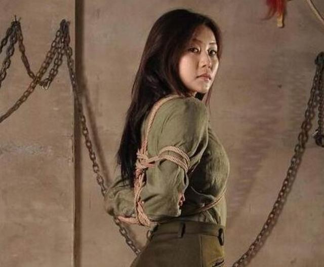 戴笠抗战时期的狠角色,日本女特务被他抓到,处