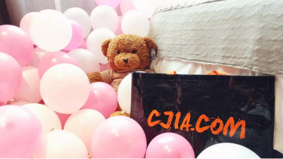 城家公寓怎么样,这间斩获少女心的粉色气球屋能美成什么样