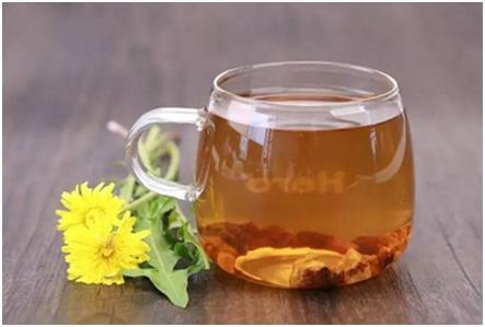 17岁小情侣想打掉腹中胎儿,医生掀开衣服却说:叫你父母来