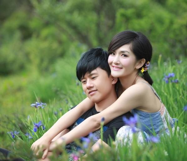 黄轩蒋雯丽、吴亦凡徐静蕾……盘点那些背后有好姐姐支持的男明星