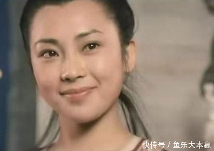 看看57岁的黄秋燕和57岁的利智,李连杰当年是