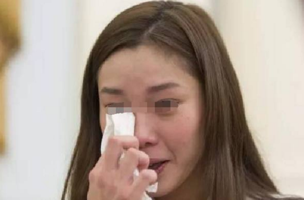 我结婚时,父母送给我套一房,下班回家看到屋里的人后,我愣住了