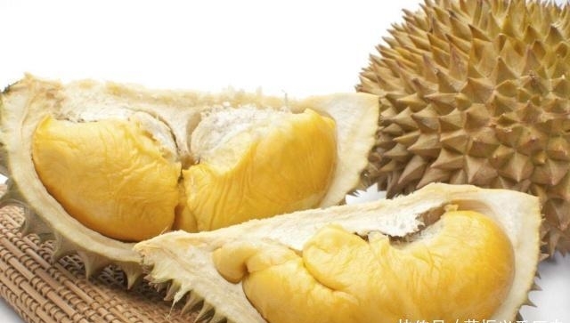榴莲开口了但肉很硬