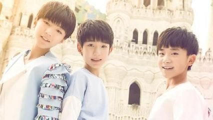 tfboys三人学生装,王俊凯最有故事,王源最会撩