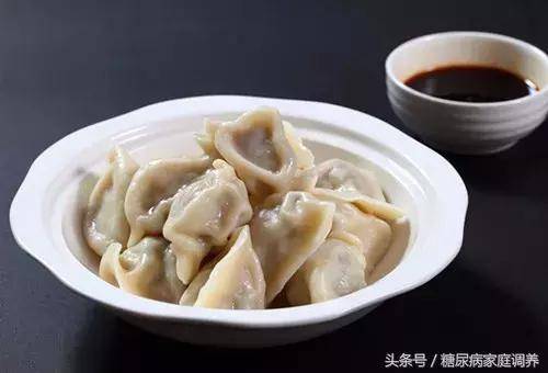 糖尿病人大年三十的饺子，怎么吃少升糖?【春节饮食之十】