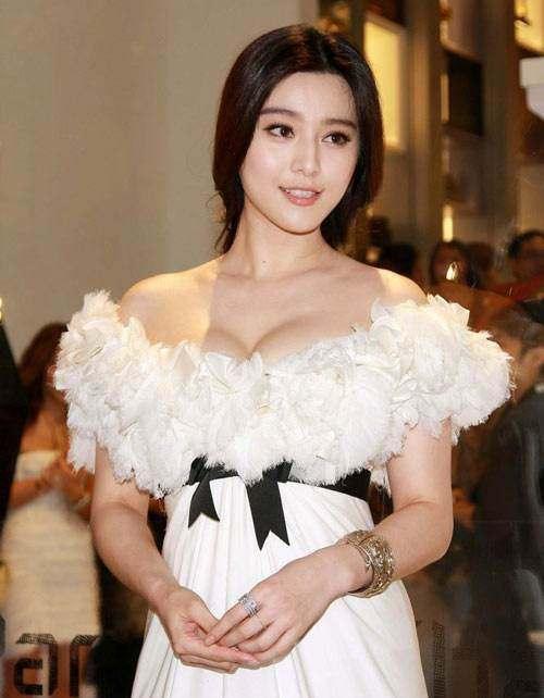 崔永元曝光阴阳合同, 6大官媒集体怒批, 地税局