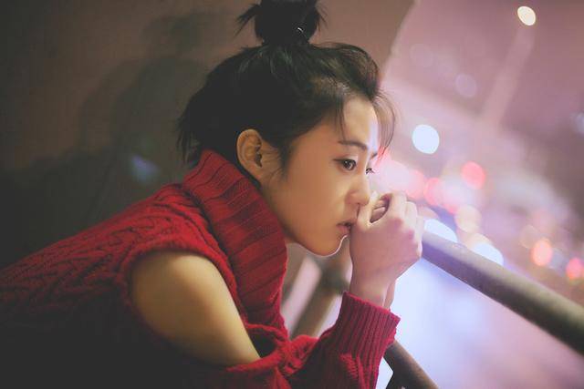 女人爱上你的时候,会有这四种表现,遇见了别错过