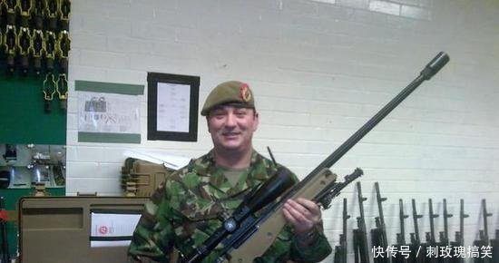 假如一名狙击手瞄准坦克的炮口开一枪, 结果会