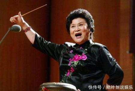 演员王迅送别单田芳大师,想拍《白眉大侠》,网