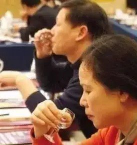 品白酒的十个专业术语,你必须懂,高逼格! 品白酒的十个专业术语,你必须懂,高逼格!