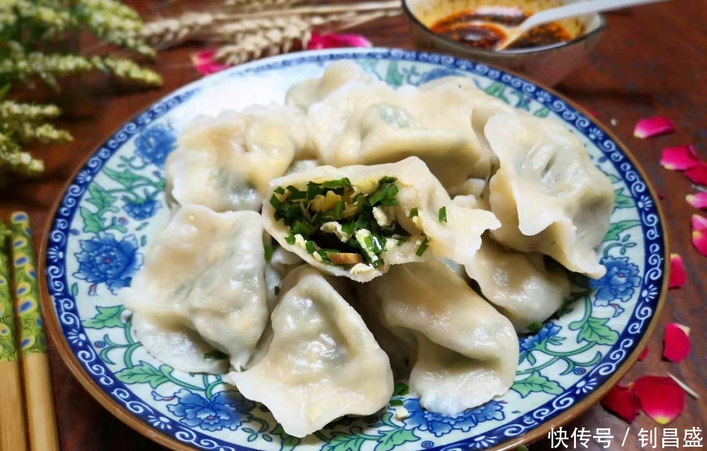 三伏天就得吃这馅的饺子,健胃驱寒,鲜嫩多汁,20多年没吃够! 10bet备用网址