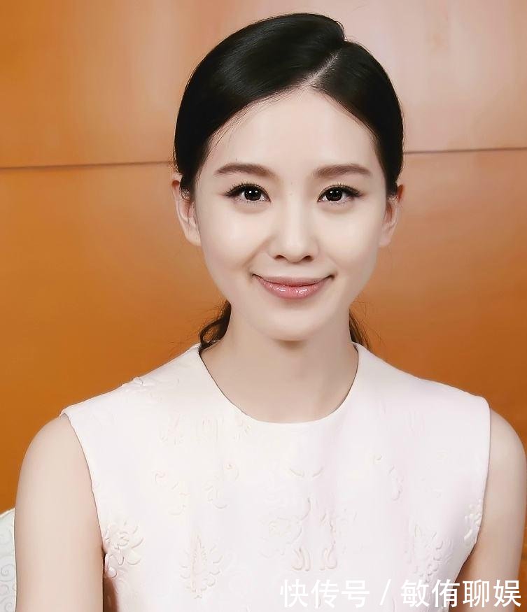 娱乐圈酒窝女星谁最美 杨颖第八, 刘雯第二, 第