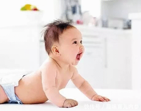 容易让宝宝大运动发育滞后的几种带娃方式