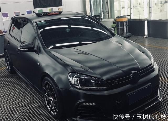 大众高尔夫R改装后百公里加速2.6秒,低调黑武