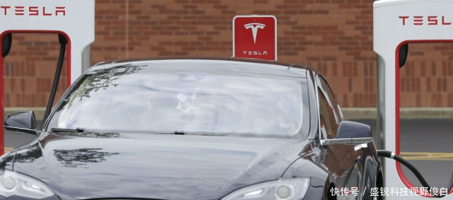 特斯拉充电桩充电一次收费