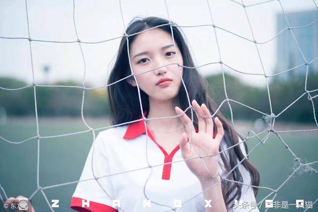 男女之间存在真感情,才会有的小动作,准的离谱!