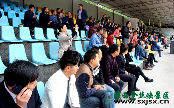 金丝峡闯王寨\＂结婚\＂了，新娘子的\＂红包\＂很大啊