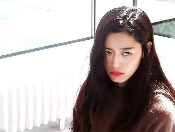 李敏镐全智贤梦幻爱情之旅:《蓝色大海的传说》