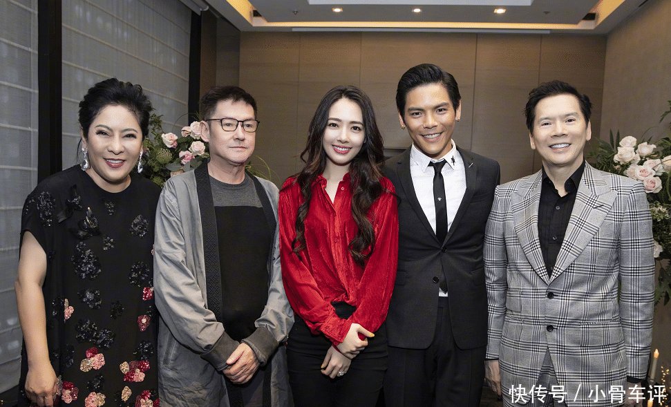 向太泄密向佐求婚郭碧婷,双方父母全出现,怀