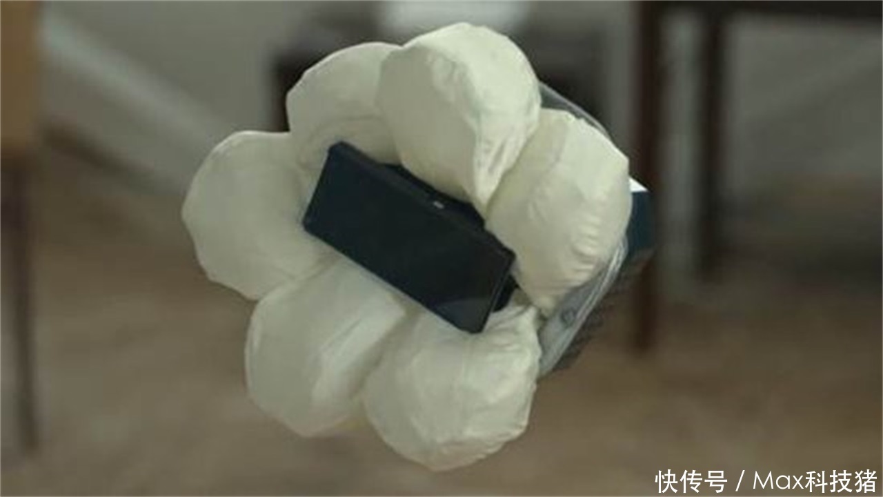 本田发明这手机壳厉害了!落地瞬间打开6个气囊