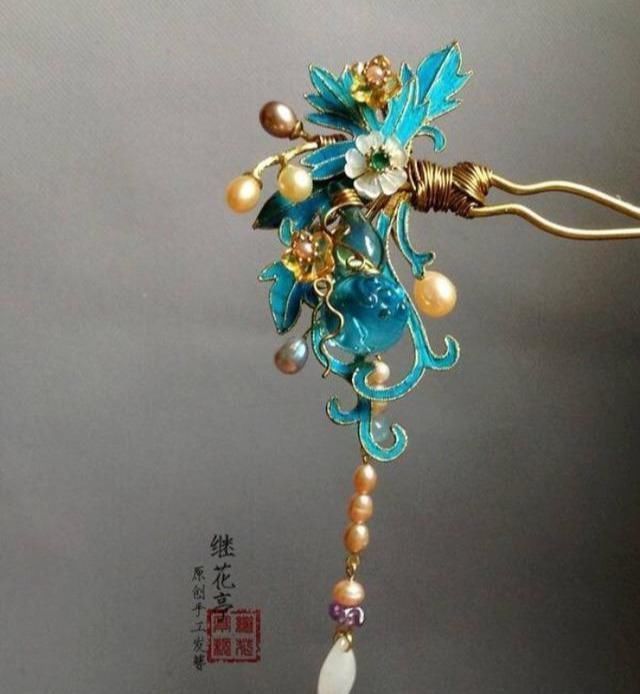 被古装神剧《封神演义》的精致服饰所折服,精