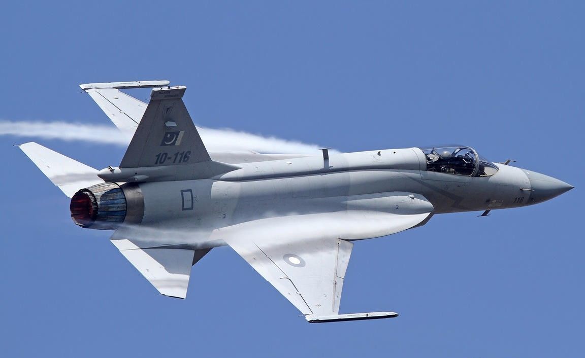 巴基斯坦空军枭龙战机:中巴联合研制 目前已成