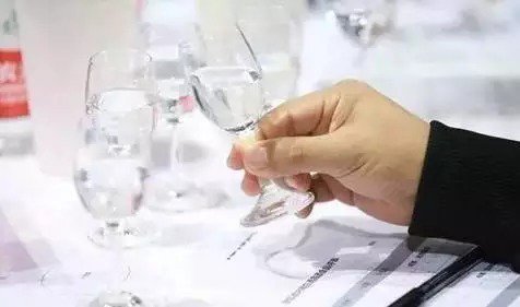 品白酒的十个专业术语,你必须懂,高逼格! 品白酒的十个专业术语,你必须懂,高逼格!