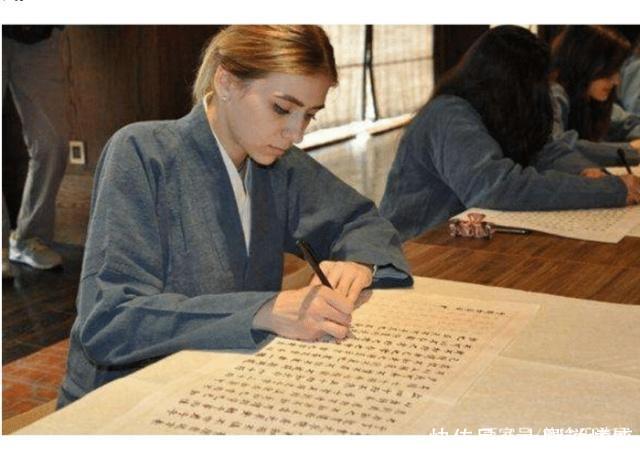 俄罗斯将汉语正式纳入高考看到题目,千万要忍