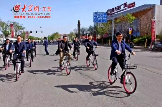 免费骑共享单车报故障 t01fc5439faeb1e92b2.jpg?size=550x366