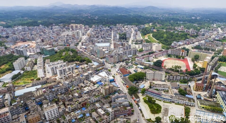 钦州大井人口_钦州大井砖场烟囱(3)