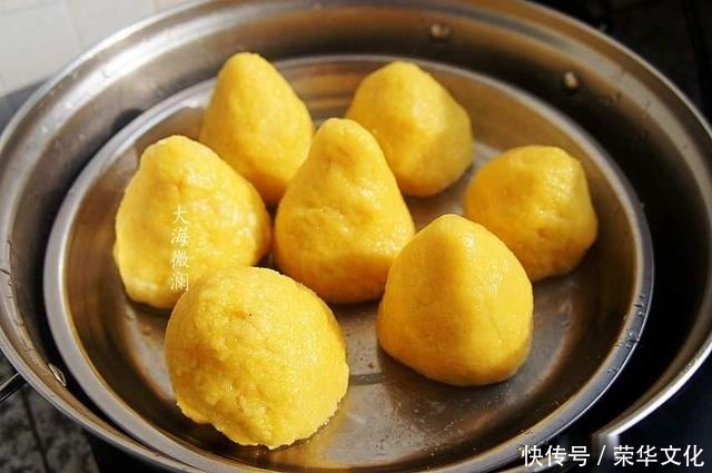 窝窝头怎么做松软不硬 t01fd2acc0695a6d536.jpg