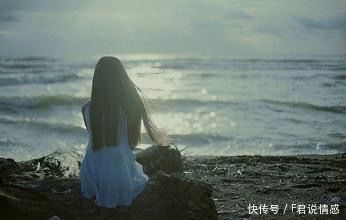 闺蜜成了我继母,爸给她买车买房,我一个举动,让她跪下求我